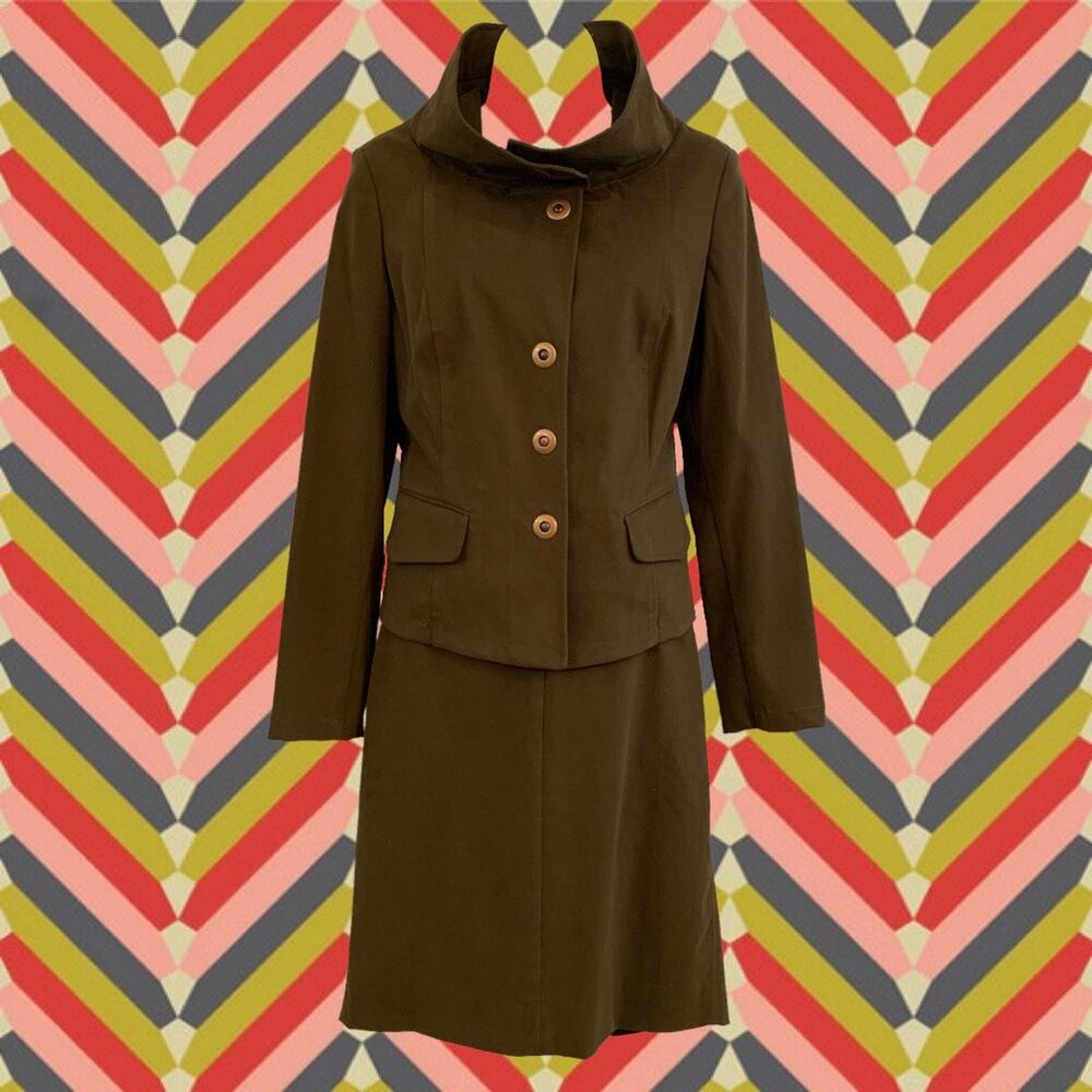 Vintage 90's Per Se Khaki Green Skirt Suit • Standing Convertible Collar